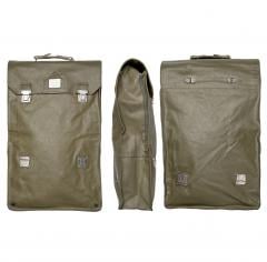 Swiss Garment Bag, Surplus. The position of the carrying handle can be altered.