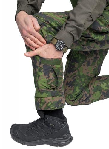 Särmä TST L4 Combat Pants. Calf pockets, these fit a can of dip, a tourniquet or a first aid dressing.