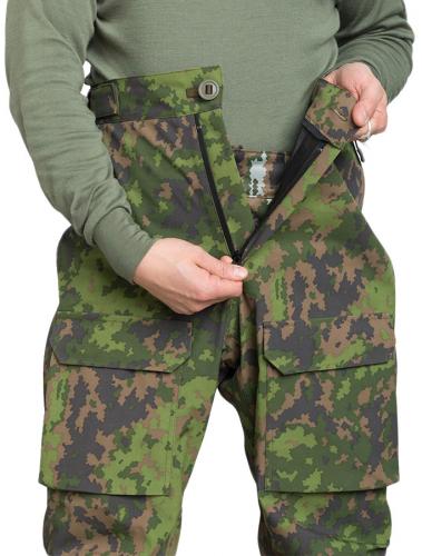 Särmä TST L6 Hardshell pants. A long front zipper helps ventilation when necessary.