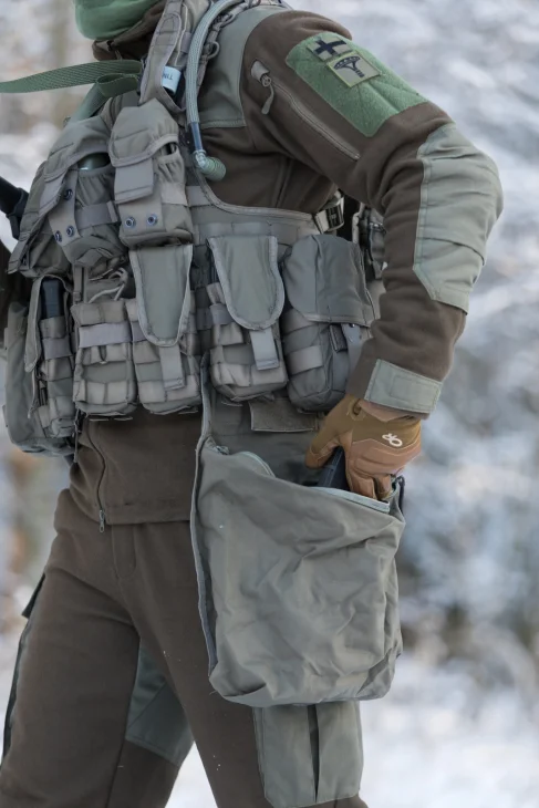 Swedish SVS 12 Combat Vest With Pouches, Green, surplus