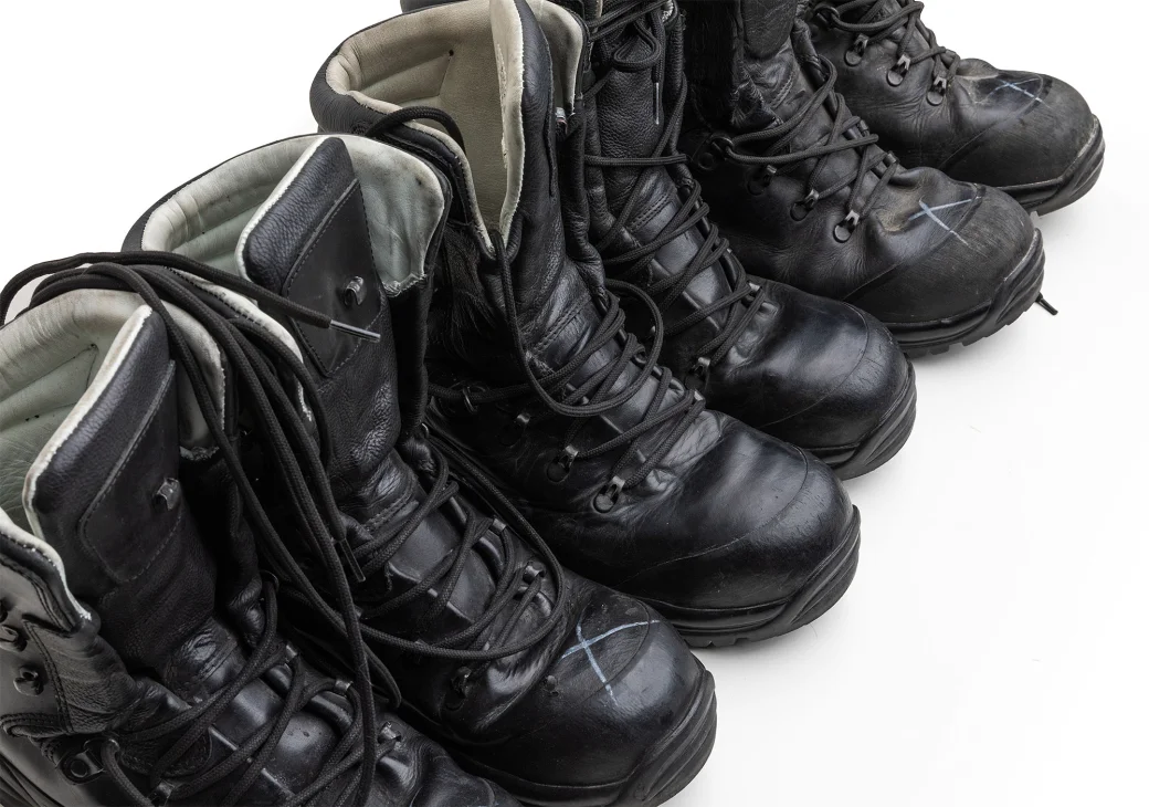 Used military boots hotsell