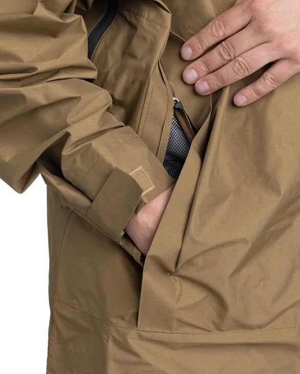 Beyond L6 Gore-Tex Hardshell Jacket, Coyote Brown, surplus Beyond L6 Gore-Tex Hardshell Jacket, Coyote Brown, surplus