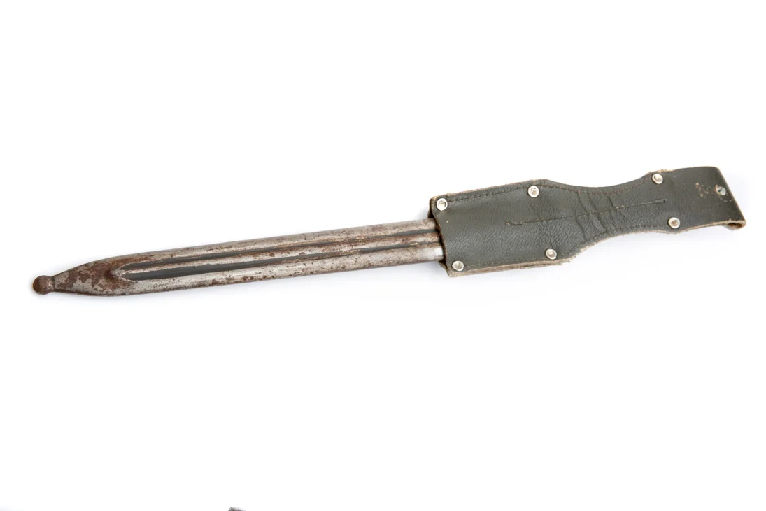 M.28 S.ky Bayonet with Sheath and Frog, Fair Condition