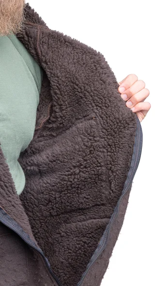 The inside is lovely furry and invites all kinds of petting and hugging.