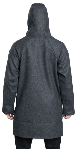Blanket Shirt, Größe S/M, Modell 182 cm/6'0" groß, Brustumfang 95 cm/37".
