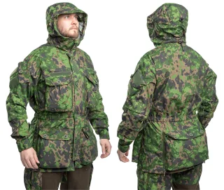 Maße des Models: 180/100 cm, trägt eine Jacke in Medium Regular.