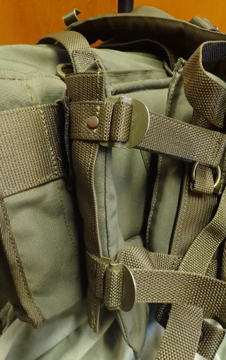 As used in the M/85 combat webbing.