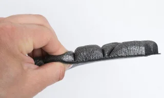 Hergestellt aus weichem, geschlossenzelligem Schaumstoff.