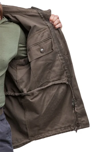 Ein Blick hinein. Die Jacke ist ungefüttert, aber aus dickem Stoff.