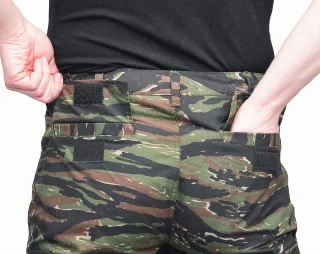 Back pockets with fashionable flaps, hook-and-loop closure again.