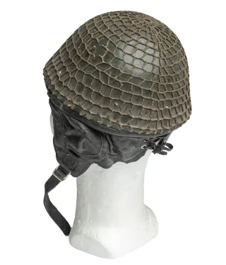 There is a net on top of the helmet.