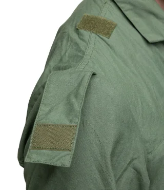 Epaulettes to show off your rank, but a flight coverall makes you desirable even without the bling.