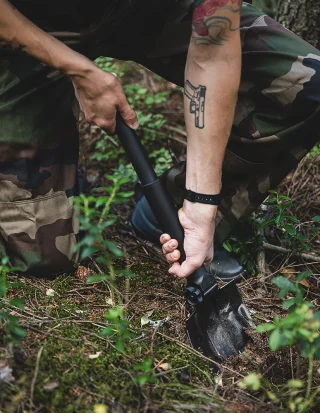 The other Glock in the picture is not included.