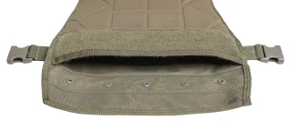 Simple closure and water drainage grommets.
