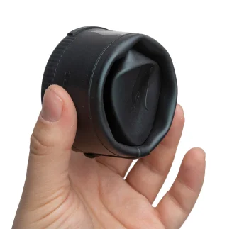 The drinking cup is foldable.