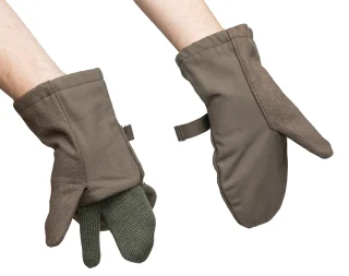Only the right mitten has a slit on the palm - odd choice since the Austrian service rifle is adaptable for left-handed shooters.