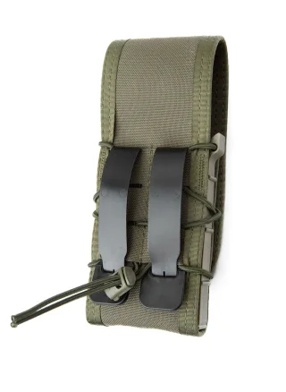 MOLLE/PALS-yhteensopiva, mukana HSGI Universal Clips -pari.