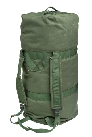 Schultergurte zum Tragen der Tasche auf dem Rücken.