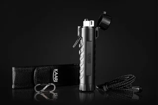 The package includes the plasma lighter with a built-in battery, belt case, karabiner, and a Micro USB cable.