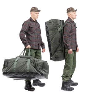 So kann man es tragen. Die tatsächlichen integrierten Schultergurte sind ebenfalls in einer kleinen Tasche enthalten, werden aber auf dem Bild nicht gezeigt.