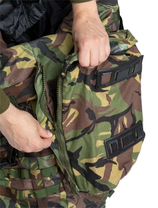 The pouches attach to the rucksack with strong zippers.
