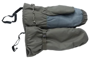 The exact model varies a bit; sometimes the backside is all-fabric.