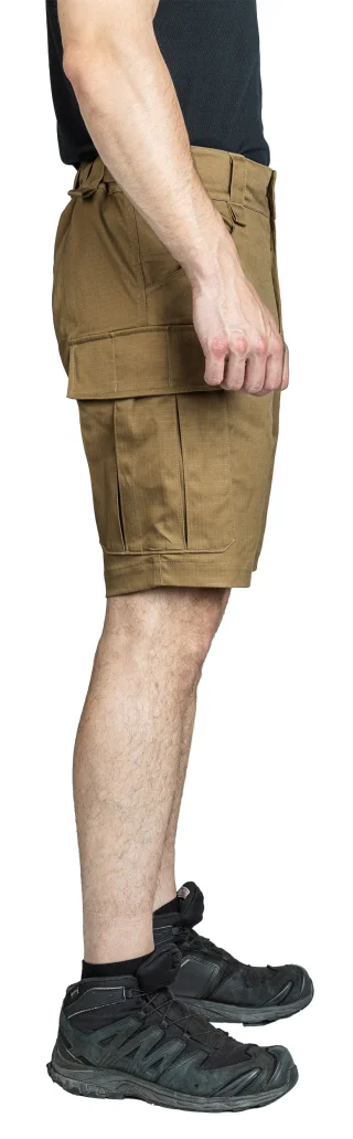 Model height 189 cm, waist circumference 83 cm. Wearing size Medium Regular.