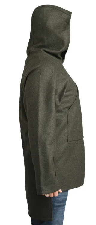 Blanket Shirt, Größe S/M, Modell 182 cm/6'0" groß, Brustumfang 95 cm/37".