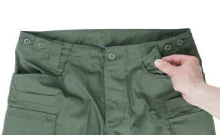 Button waist adjustments on both sides