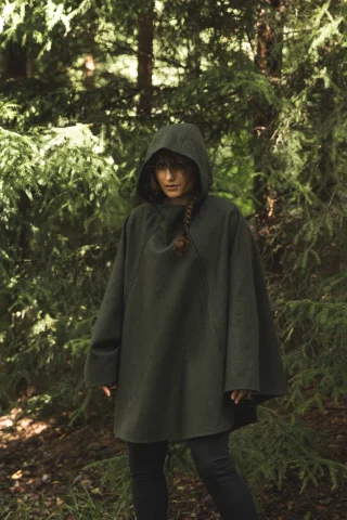 Grüne Luhka. Model @paigeosity