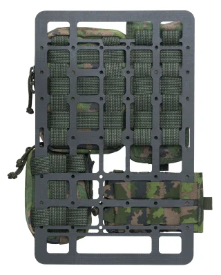 Different attachment options illustrated. The lower pouches are attached horizontally.