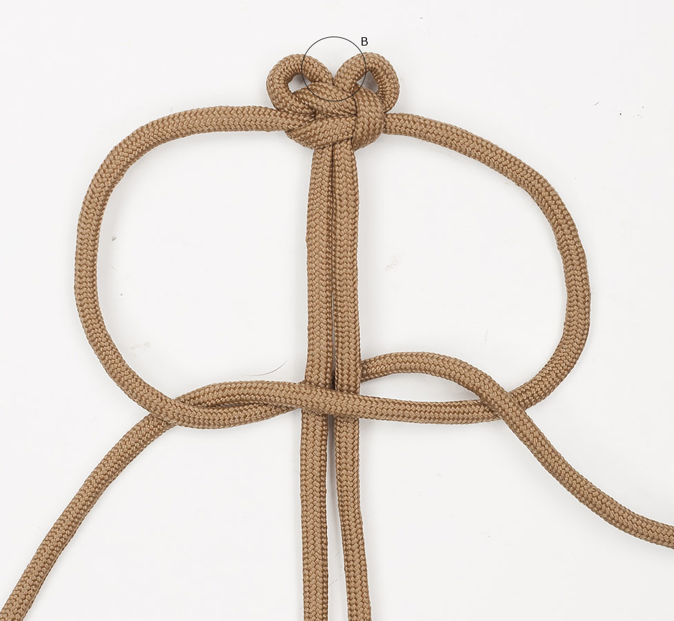 Flat gaucho knot- trama pluma, vertical - Paracord guild