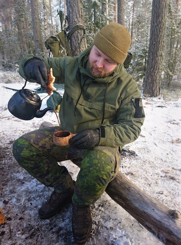 You can even pour coffee in your anorak.