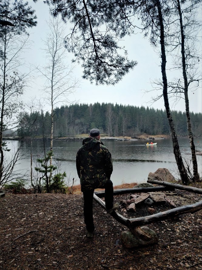 Kymijoki sateisena päivänä.