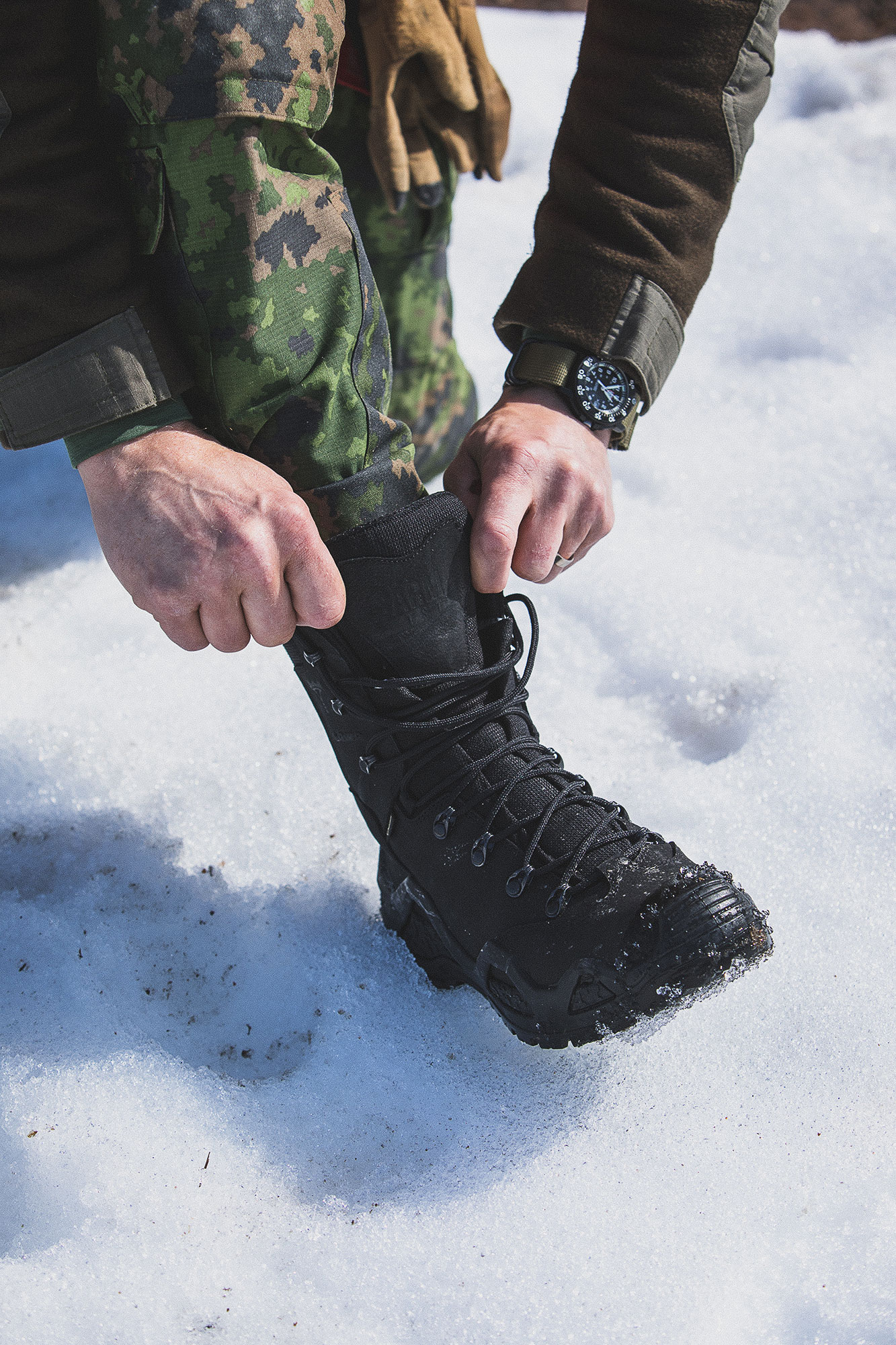 Lowa Z-8N GTX - Särmä TST M19 combat boot at wintery range