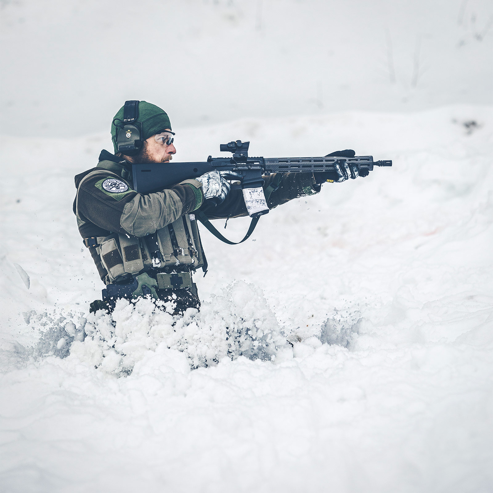 Wintery shooting with wool suit