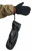 Särmä leather mittens. The wrist strap tightens when the mitten falls. Liner gloves sold separately.
