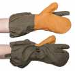 US M-1951 shell mittens with trigger finger, olive green, surplus.