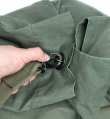 Dutch duffel bag, olive drab, surplus. A view on the closure system.
