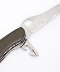 BW Pocket Knife with Thumb Hole, Surplus. Straight carving zone close to the hand, and the can opener.