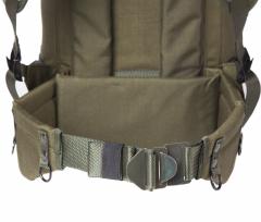 Savotta Kevyt Rajapartio rucksack. Wide and padded hip belt with a simple steel buckle.