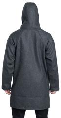 Särmä Blanket Shirt. Blanket Shirt size Small, model 182cm / 6'0" tall with a 95cm / 37" chest.