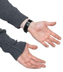 BW V-neck Pullover, Gray, Surplus.