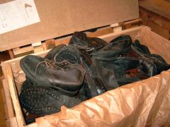 Russian navy shoes, with rubber soles, surplus. This is how they arrived to us.