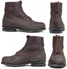 Swedish combat boots, rubber and leather, brown, surplus. Many of the used boots look like this. However the eyelets are usually oxidated. Some boots have seen honest use, but that doesn't really affect their usability. 