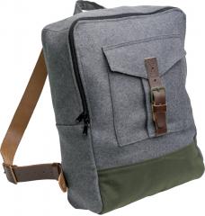 Jämä wool backpack. Canvas reinforced model, buckle flap.