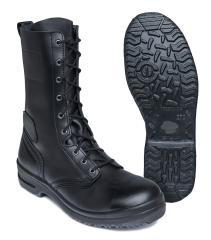 Swedish M93 combat boots, with zipper. 