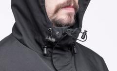 Särmä Outdoor jacket. Adjustable hood and protective collar