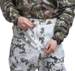 Särmä TST L7 Camouflage Pants. The two-way zipper makes peeing trouble-free!