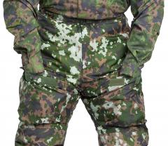Särmä TST L5 Thermal Pants. Front thigh pockets.